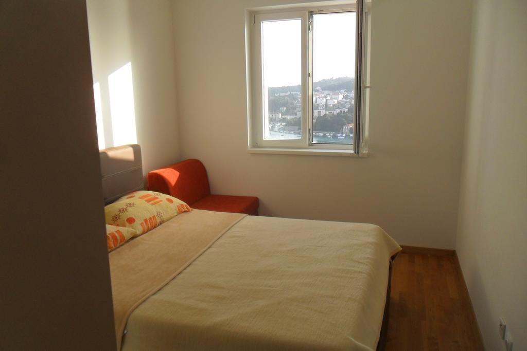 Rooms Anela With Large Common Tarrace And Beautiful Sea View Дубровник Номер фото